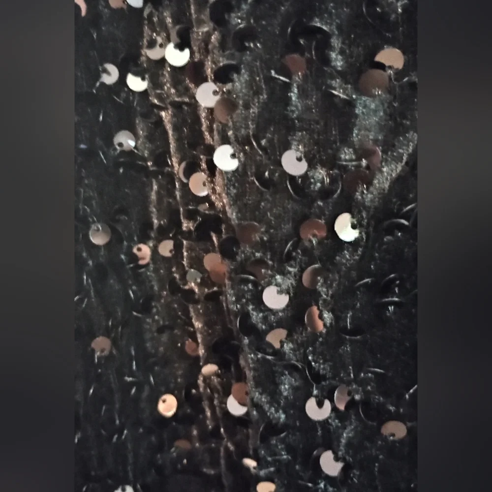 LAST CHANCE SALE Black Shein Icon Dress - Picture 5 of 14